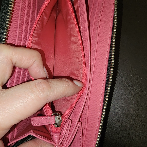 New COACH Ltd. Edition Harley Valentine's Heart Accordion Zip Wallet Pink Hearts - Picture 9 of 10